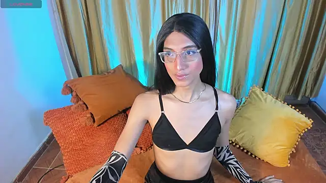 Snapshot of CharlotteLauren chatting on 24, 7, 2026 CharlotteLauren online show from 24, 7, 2026