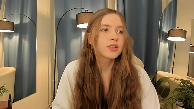 MaryannSoftt online show from 4, 12, 2025