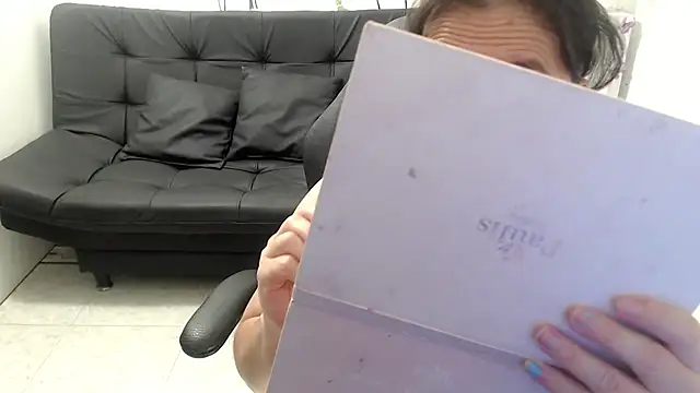 Snapshot of victoria_jones chatting on 2, 6, 2026 victoria jones online show from 2, 6, 2026