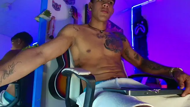 Damian latinxxx online show from 30, 1, 2025