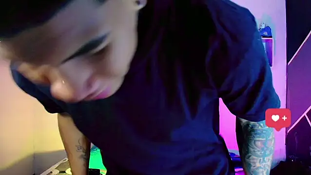 Damian latinxxx online show from 11, 3, 2025