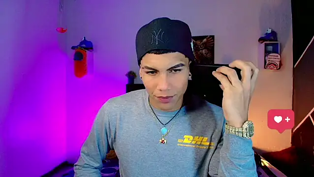 Damian latinxxx online show from 13, 3, 2025