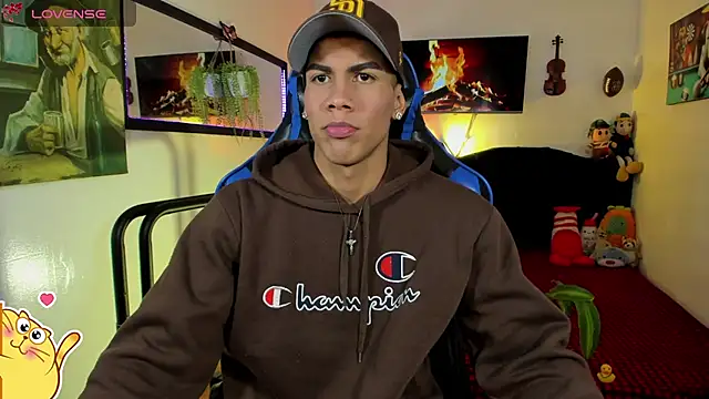 Snapshot of Damian_latinxxx chatting on 30, 4, 2026 Damian latinxxx online show from 30, 4, 2026