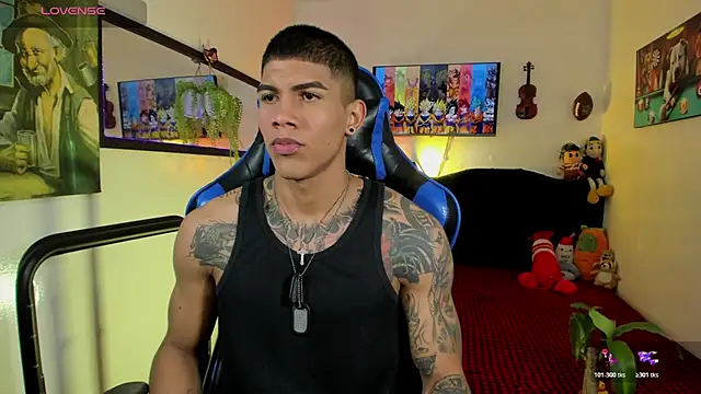 Snapshot of Damian_latinxxx chatting on 2, 5, 2026 Damian latinxxx online show from 2, 5, 2026