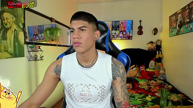 Snapshot of Damian_latinxxx chatting on 13, 5, 2026 Damian latinxxx online show from 13, 5, 2026