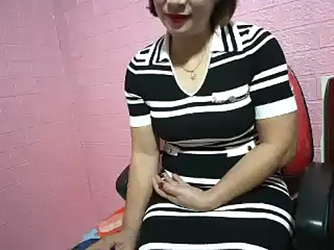 Mama-BigPussy online show from 13, 12, 2024