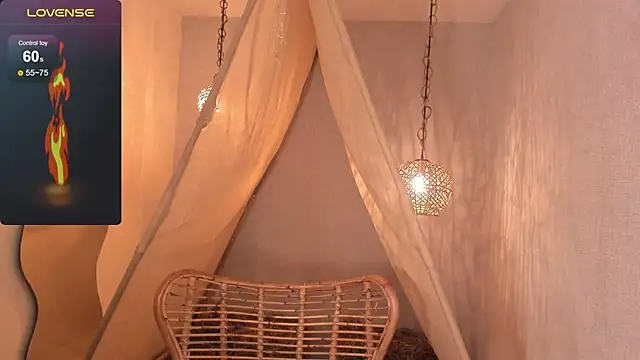 Ariella Ruiz online show from 16, 1, 2025