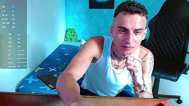 Snapshot of bray_hotboy777 chatting on 13, 12, 2024 bray hotboy777 online show from 13, 12, 2024