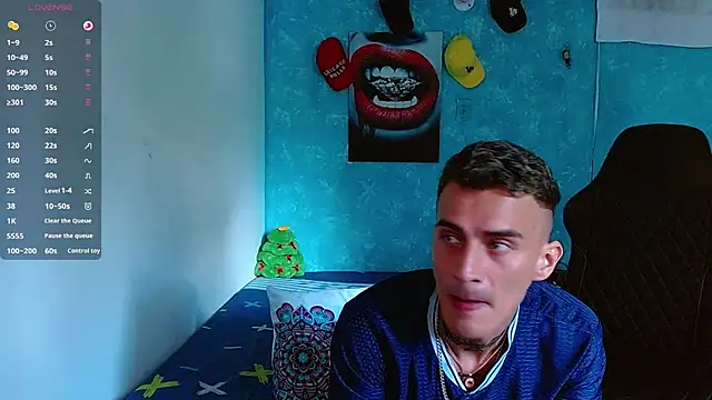 Snapshot of bray_hotboy777 chatting on 15, 12, 2024 bray hotboy777 online show from 15, 12, 2024