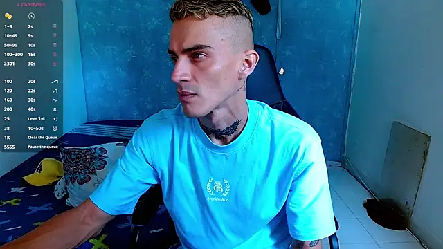 Snapshot of bray_hotboy777 chatting on 18, 1, 2025 bray hotboy777 online show from 18, 1, 2025