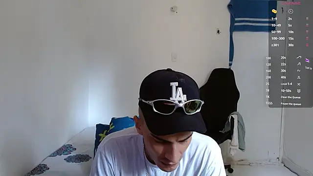 Snapshot of bray_hotboy777 chatting on 26, 9, 2025 bray hotboy777 online show from 26, 9, 2025