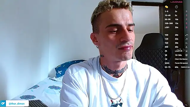Snapshot of bray_hotboy777 chatting on 18, 7, 2026 bray hotboy777 online show from 18, 7, 2026