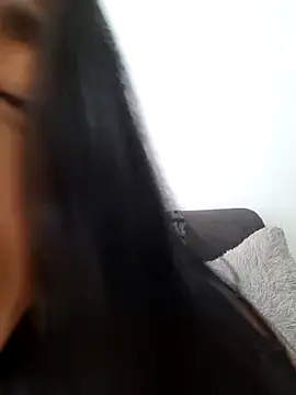 MarianaByanchi online show from 4, 10, 2025