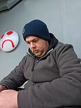 Snapshot of PupW0lfy chatting on 7, 1, 2025 PupW0lfy online show from 7, 1, 2025