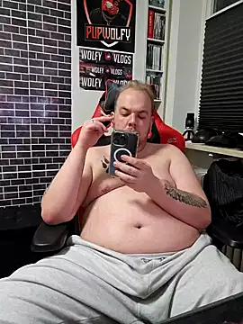 Snapshot of PupW0lfy chatting on 11, 1, 2025 PupW0lfy online show from 11, 1, 2025