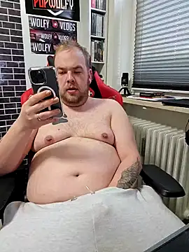Snapshot of PupW0lfy chatting on 25, 1, 2025 PupW0lfy online show from 25, 1, 2025
