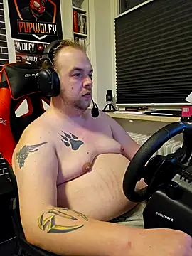 Snapshot of PupW0lfy chatting on 2, 2, 2025 PupW0lfy online show from 2, 2, 2025