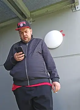 Snapshot of PupW0lfy chatting on 1, 10, 2025 PupW0lfy online show from 1, 10, 2025