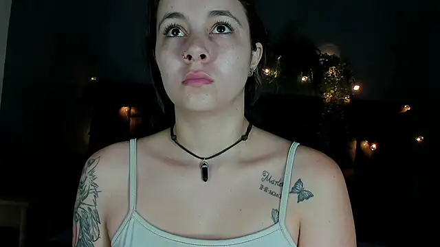 AmbarHills 1 online show from 14, 10, 2025