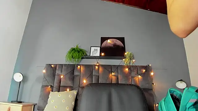 AmbarHills 1 online show from 23, 12, 2025