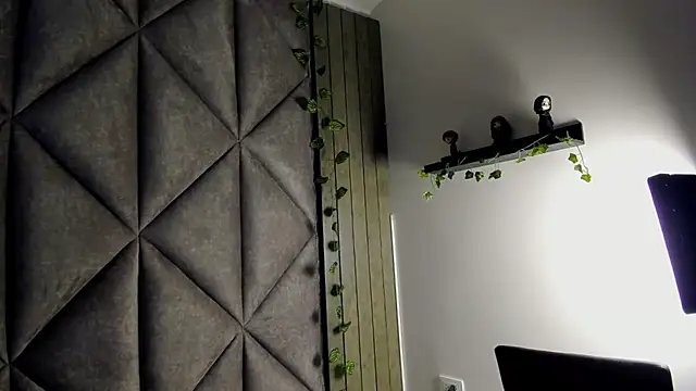 AbbyWathson online show from 16, 3, 2026