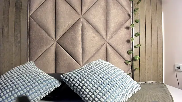 AbbyWathson online show from 20, 3, 2026