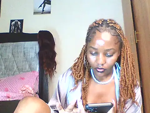 Snapshot of wendy--pretty chatting on 23, 9, 2025 wendy--pretty online show from 23, 9, 2025