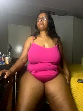 Nomthie online show from 7, 10, 2025