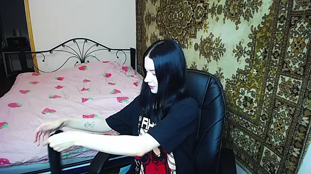 Olivia Graceee online show from 16, 7, 2026