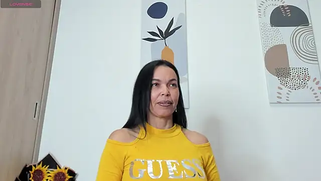 Evawalker  online show from 12, 2, 2025