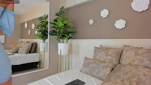 AylinMillerxs online show from 4, 2, 2025