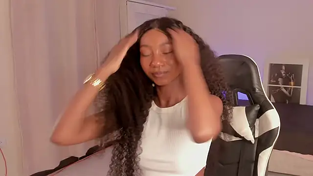 SavannahWildee online show from 21, 12, 2024