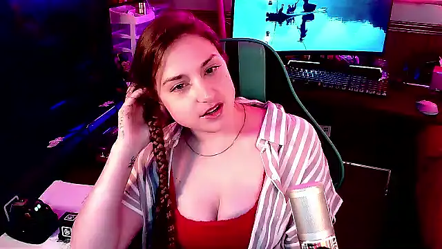 Snapshot of mirannacult chatting on 13, 10, 2025 mirannacult online show from 13, 10, 2025