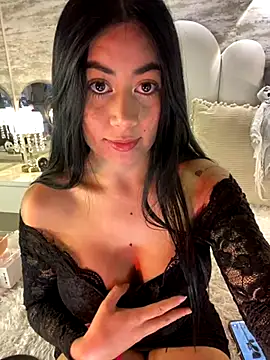  MadiLee  online show from 19, 10, 2025