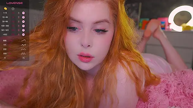 Snapshot of RedHotVixen0 chatting on 3, 11, 2025 RedHotVixen0 online show from 3, 11, 2025