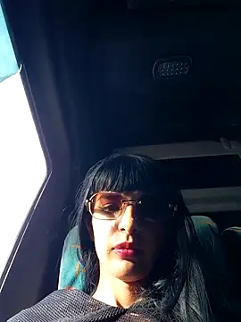 Snapshot of charllotee_dark chatting on 10, 5, 2026 charllotee dark online show from 10, 5, 2026