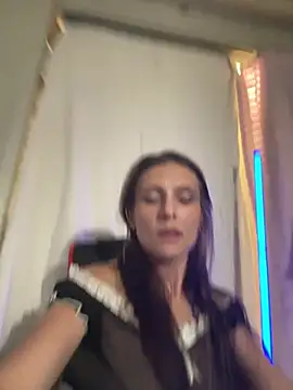 snowrillaxxx online show from 12, 6, 2026