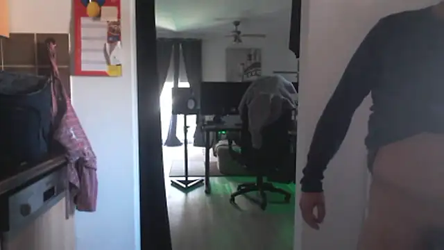 Snapshot of Nomi1612 chatting on 11, 4, 2026 Nomi1612 online show from 11, 4, 2026