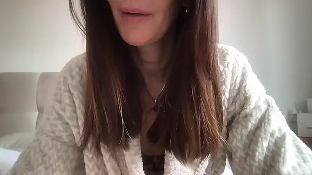 paolajonez online show from 15, 10, 2025