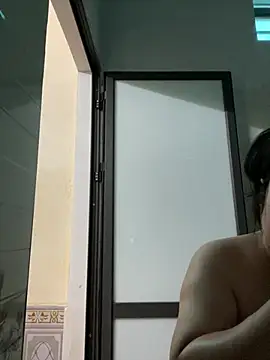 Hachi Sweetbabie  online show from 4, 4, 2026