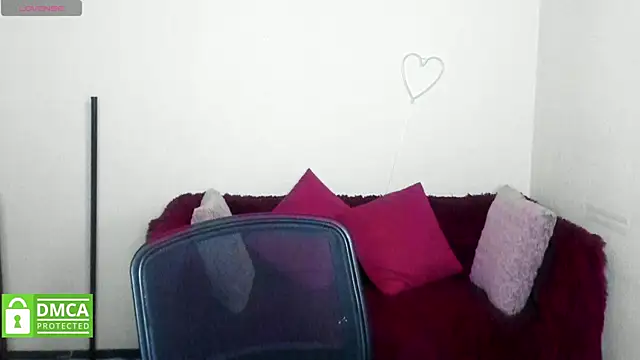 Muse kitty jenia online show from 24, 10, 2025