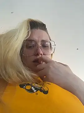 Lalalynn online show from 10, 6, 2026