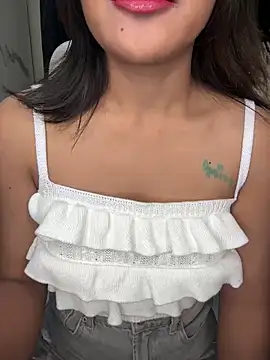 LeisyXO online show from 3, 1, 2025