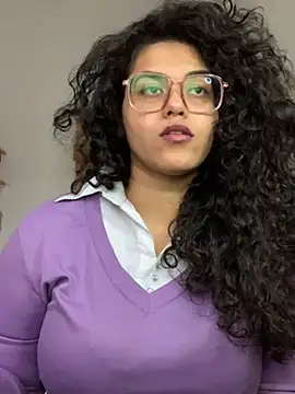 Curvydesifromgermany online show from 22, 1, 2025