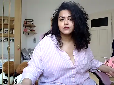 Curvydesifromgermany online show from 24, 2, 2026