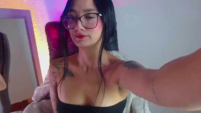 Snapshot of mariiana-diaz chatting on 20, 5, 2026 mariiana-diaz online show from 20, 5, 2026