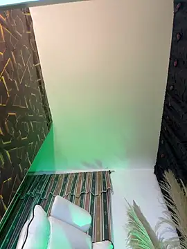 lenny boobs online show from 9, 10, 2025