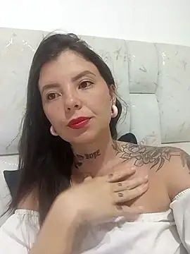Snapshot of basic_Instinct chatting on 20, 9, 2025 basic Instinct online show from 20, 9, 2025