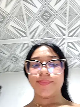 -VICKKY online show from 4, 1, 2025