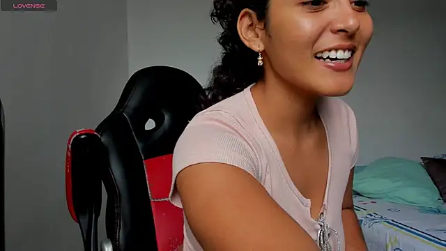 Snapshot of sofiaparker8 chatting on 10, 6, 2026 sofiaparker8 online show from 10, 6, 2026